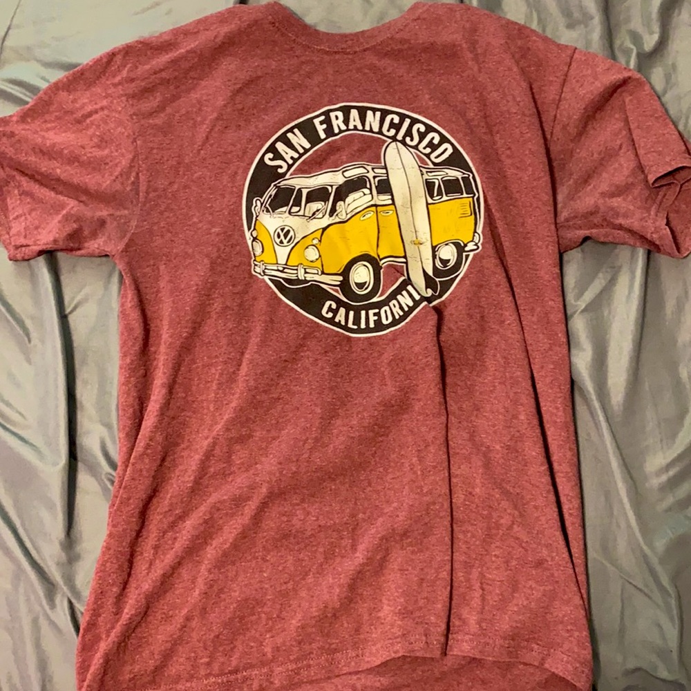 Size medium.Maroon/Burgundy color.